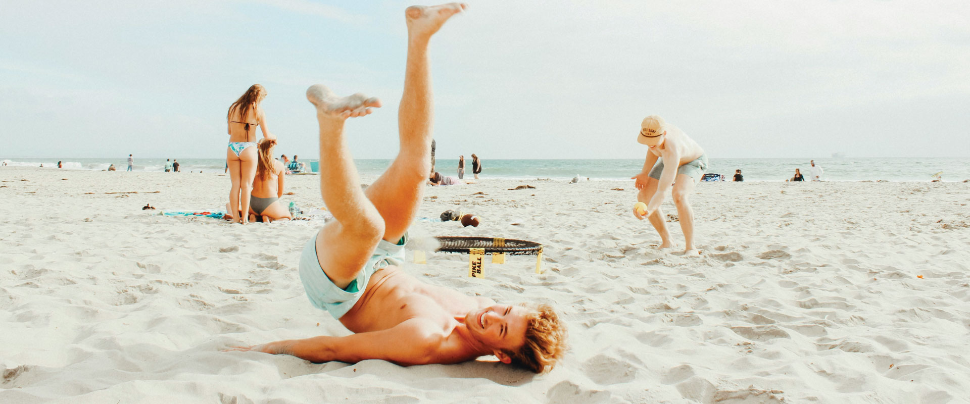 home-banner-universal-holiday